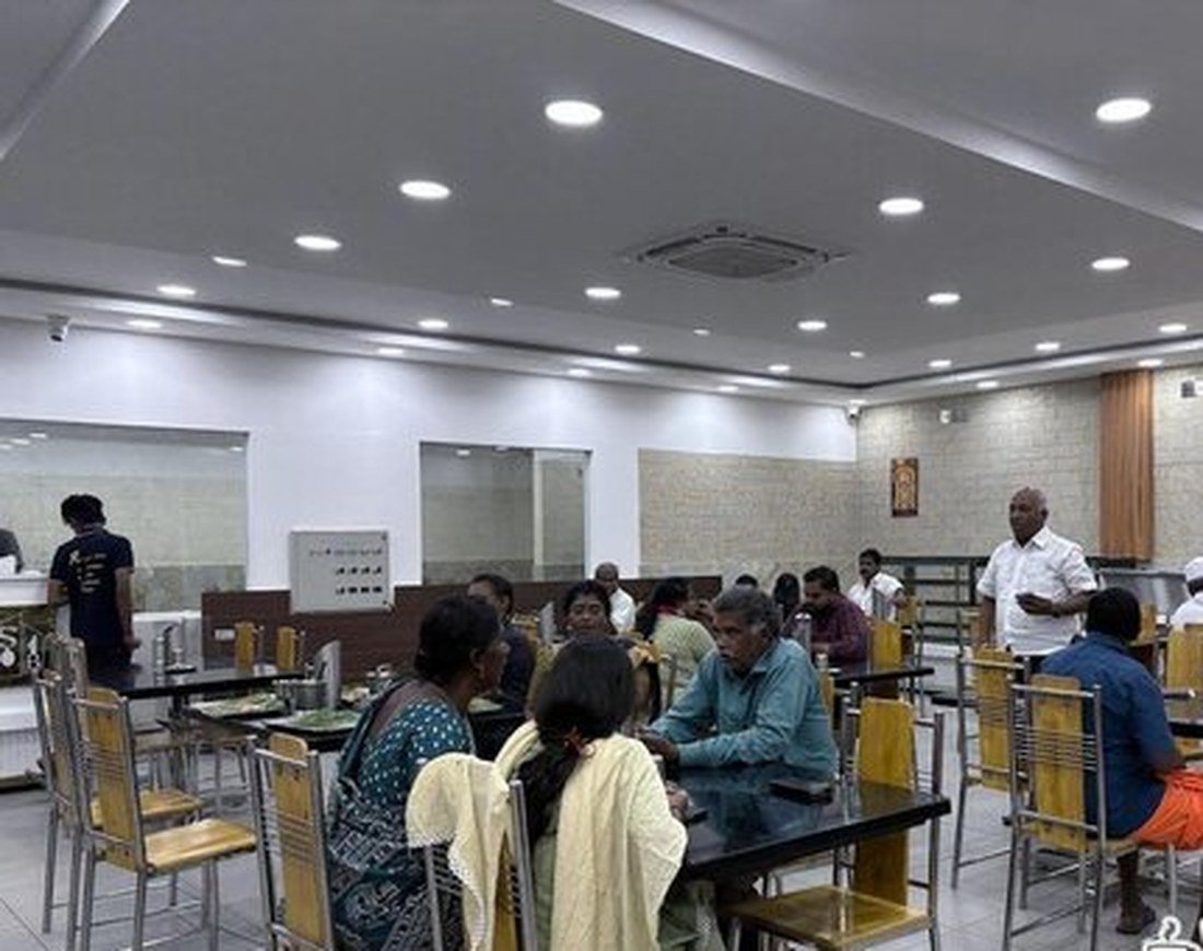 Vel Saravana Bhavan photo 2