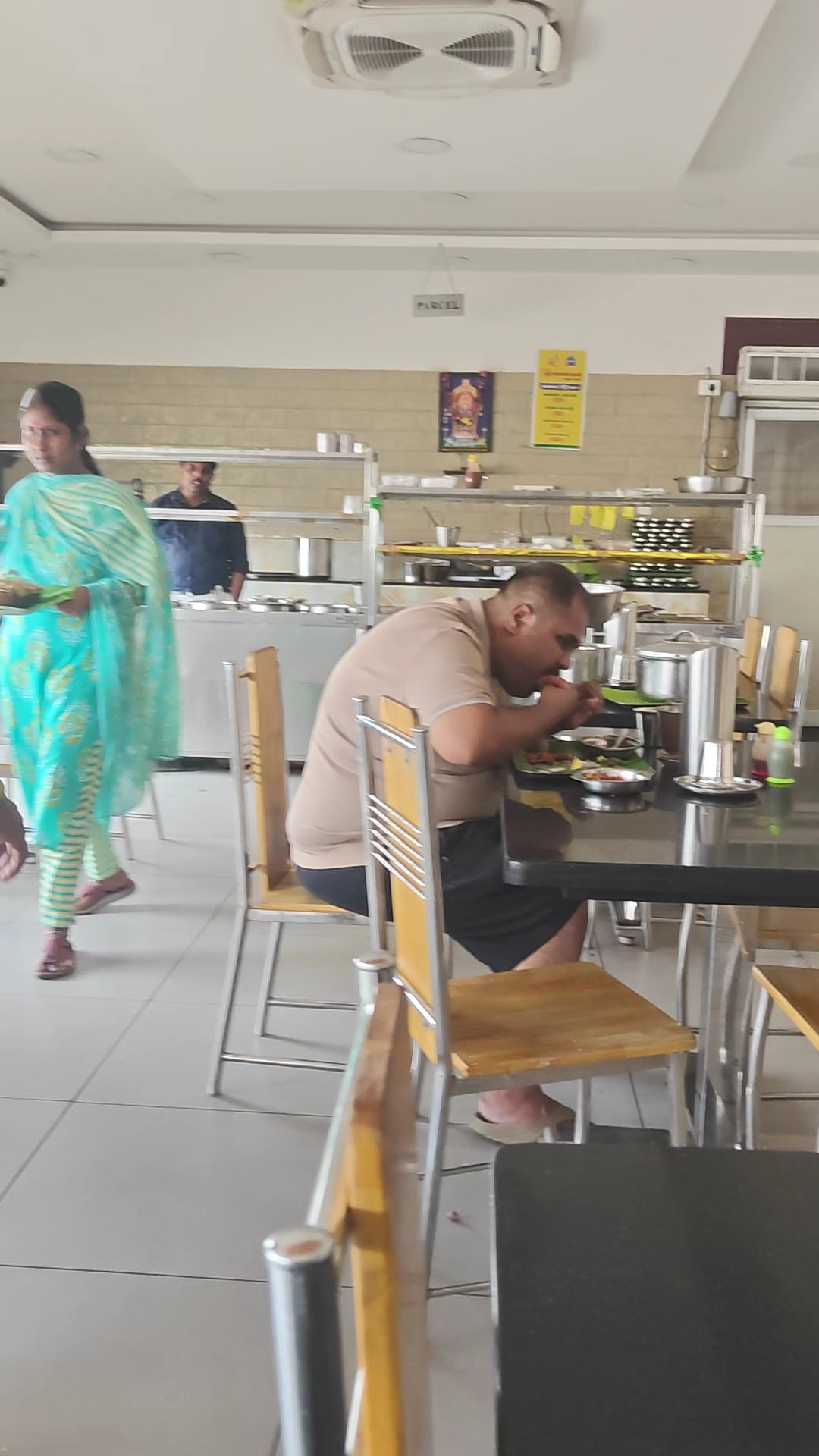 Vel Saravana Bhavan photo 6